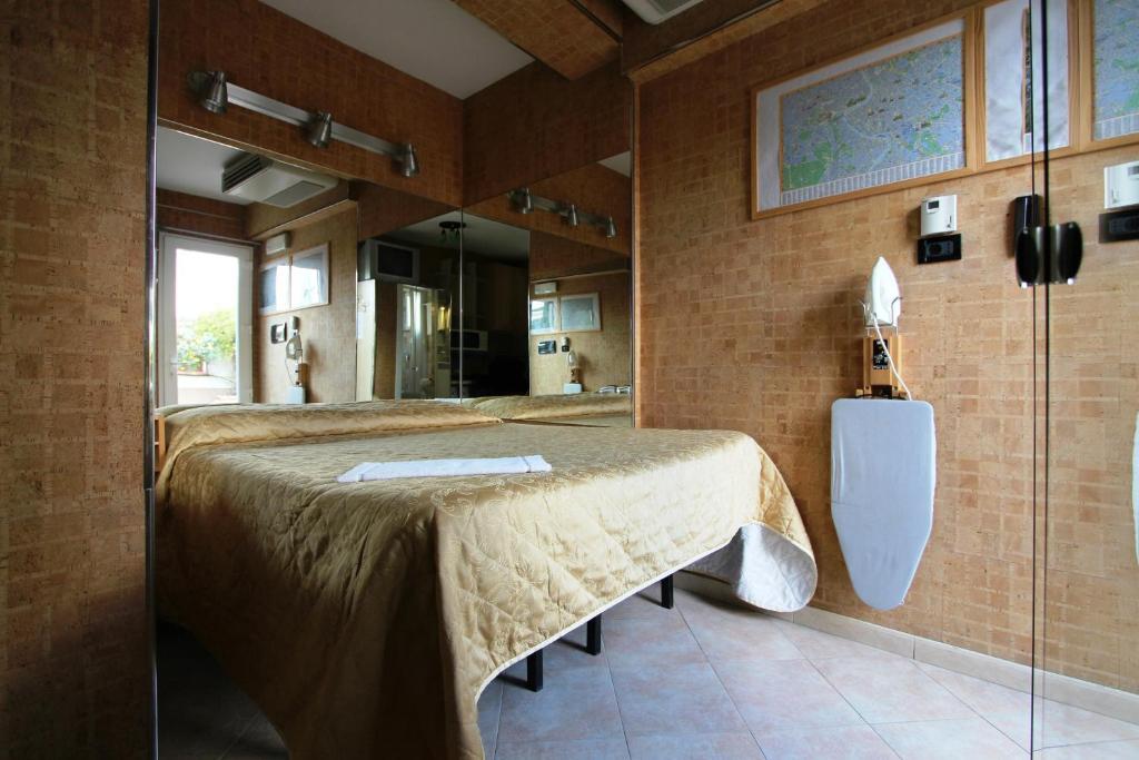 Studio - Penthouse